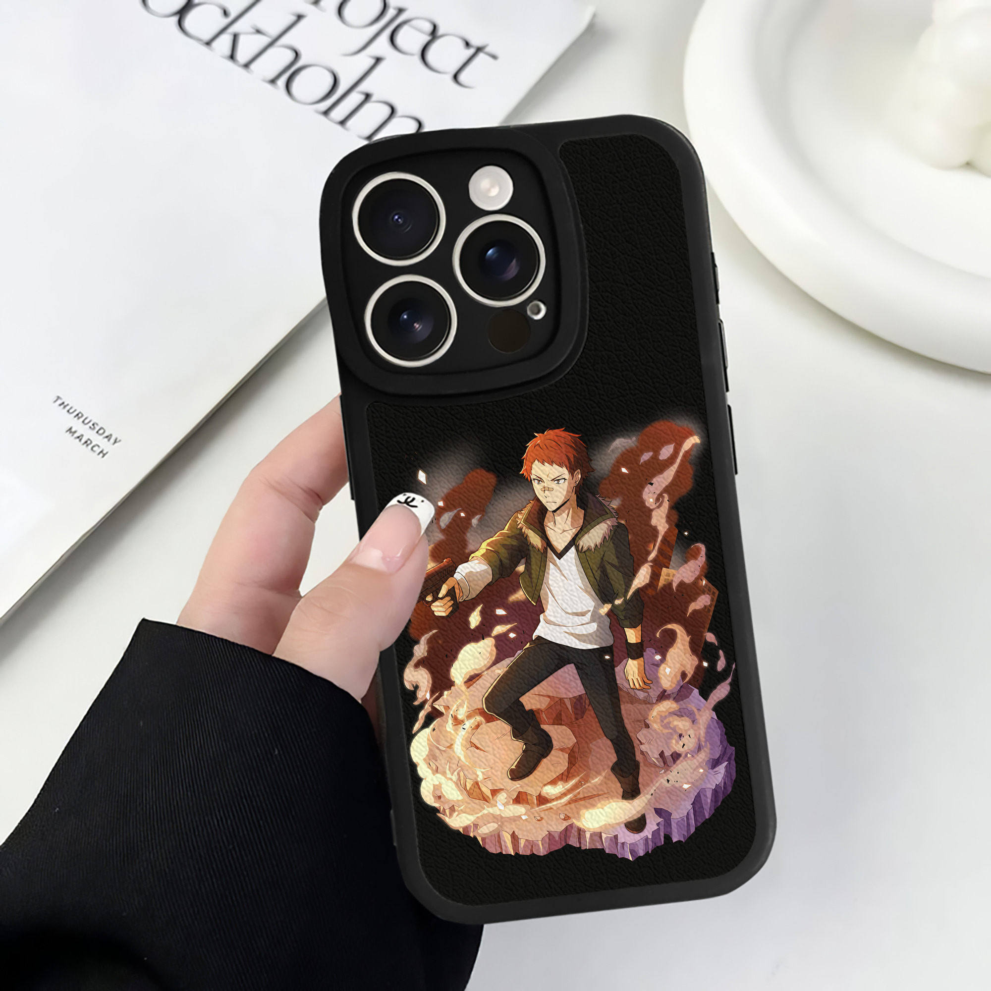 （画像用） 文豪ストレイドッグス Bungo Stray Dogs 【iPhone 16シリーズ対応】シリコンスマホケース（レザー調） 材質：シリコン